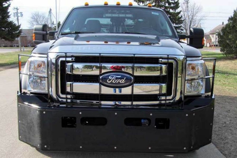 Picture of Diversified Push Bumper Ford F450 / F550 2017 and Up 4 x 4 w/o Grille Guard