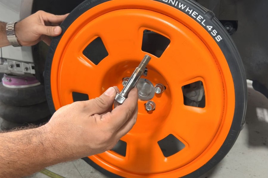 Picture of GuniWheel Hub Universal Rotating Hub