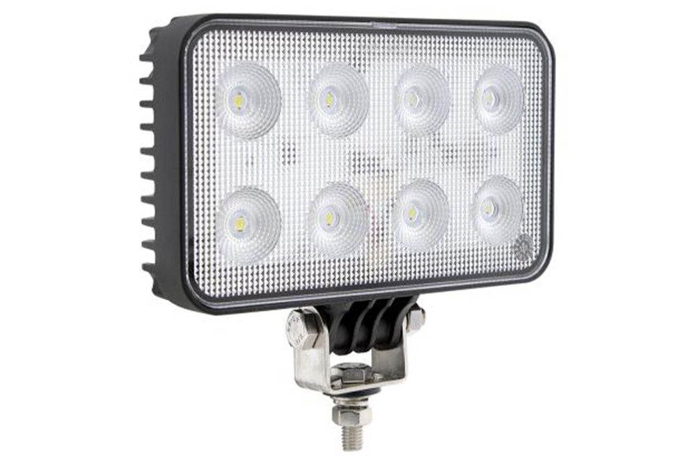 3200 Lumen