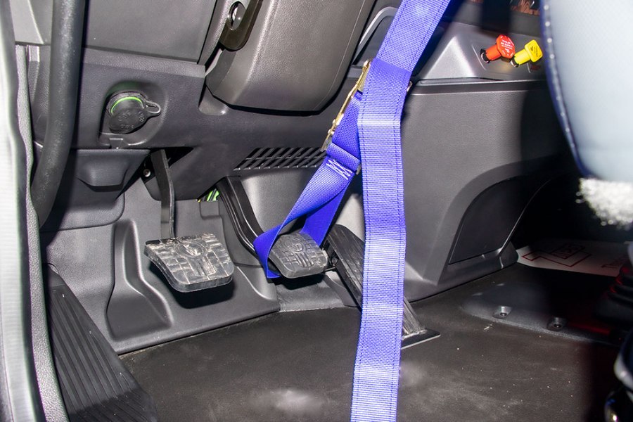 Ancra International Steering Wheel Lock Strap | Zip's