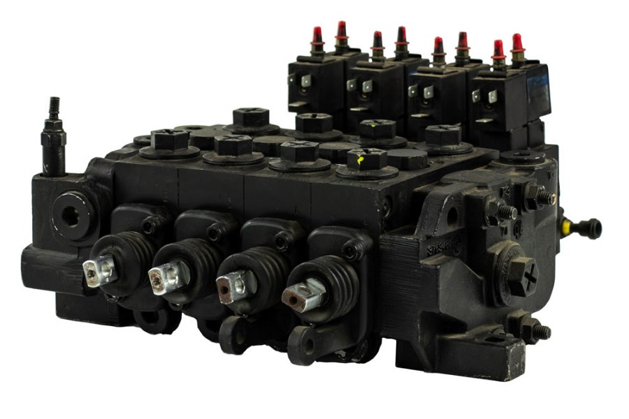 Picture of Miller 5-Spool Valve, 12V Walvoil DTU