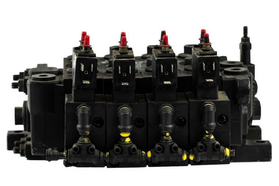 Picture of Miller 5-Spool Valve, 12V Walvoil DTU