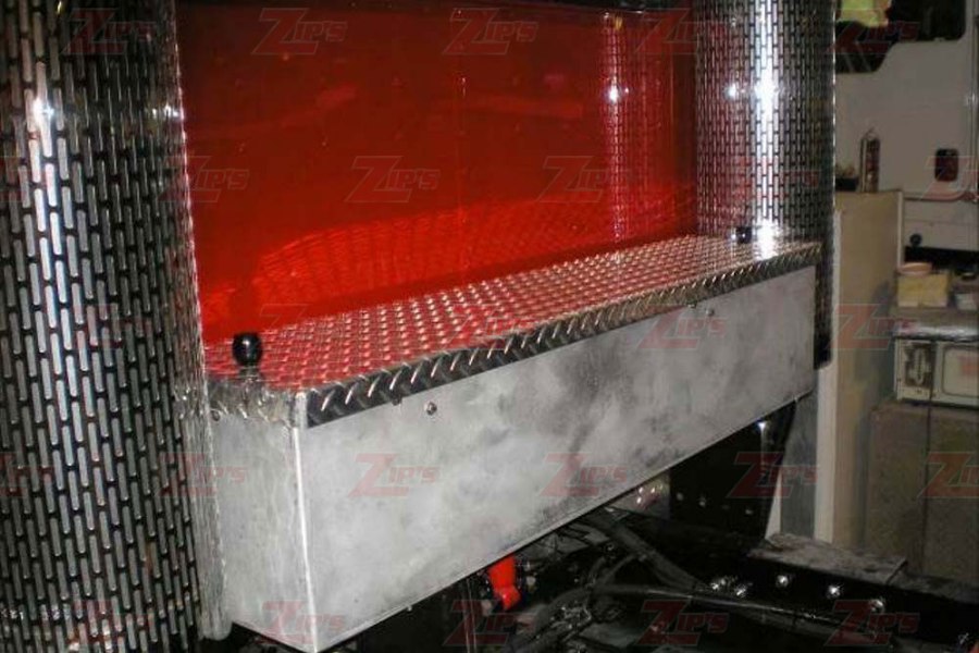 Picture of Miller Narrow Battery Box, For Peterbilt