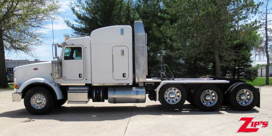 Picture of 2013 Peterbilt 367 w/60" Sleeper Road Tractor, 21733