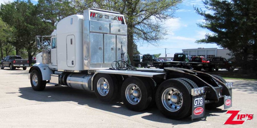 Picture of 2013 Peterbilt 367 w/60" Sleeper Road Tractor, 21733