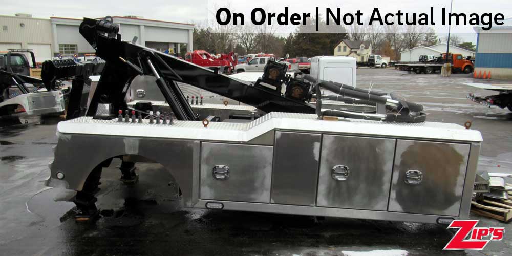 Picture of Century 3212CX2 16 Ton Wrecker
