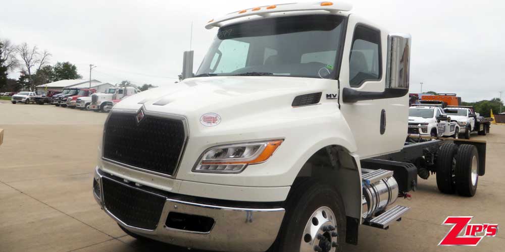 Picture of 2025 Century 3212CX 16 Ton Wrecker, International MV-X, 21833