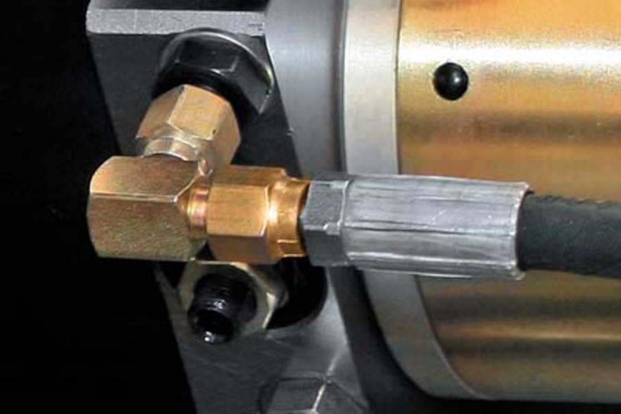 Picture of SnowDogg Manual Lift Port Fitting HT300