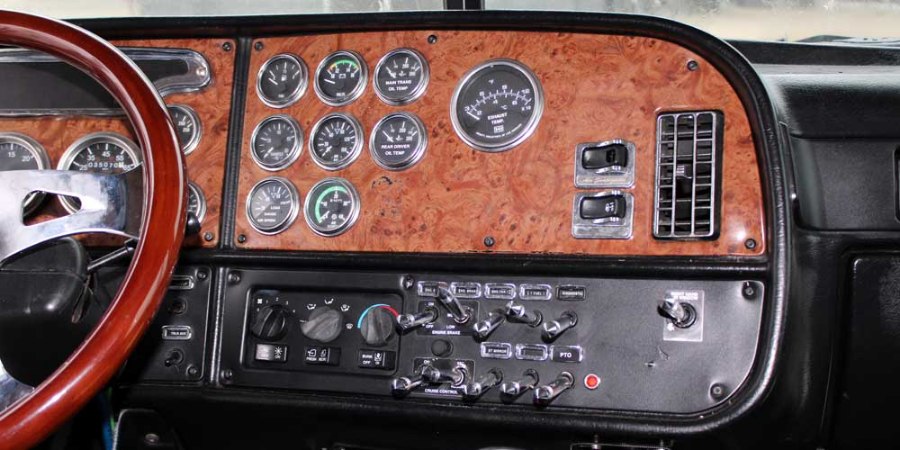 Picture of 2020 Century Aluminum 12 Series LCG Car Carrier, 2003 Peterbilt 385 w/44" Sleeper, 21279