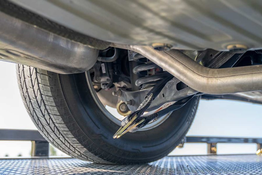 Picture of AW Direct Replacement Magnetic Axle Strap with Wear Pad and Delta Rings