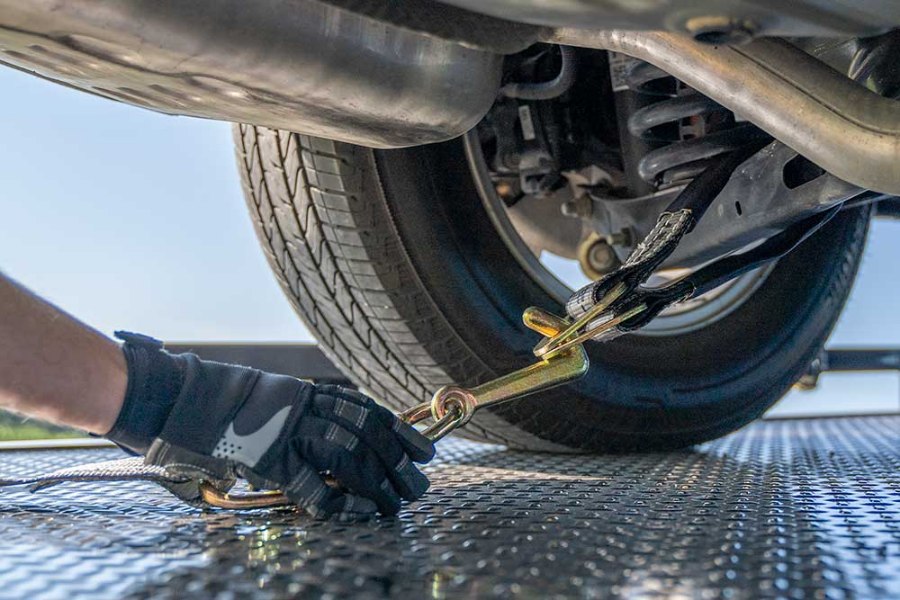 Picture of AW Direct Replacement Magnetic Axle Strap with Wear Pad and Delta Rings