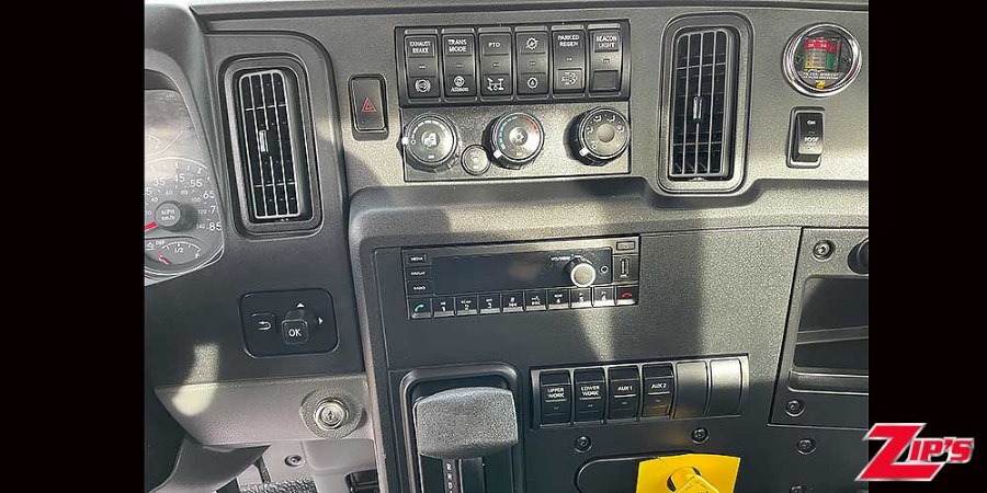 Picture of 2025 Century Aluminum 12 Series LCG™ Car Carrier, International MV, 22040