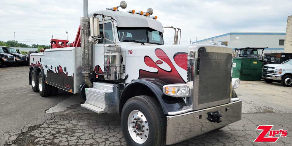 Picture of 2005 Century 5230 30 Ton Wrecker, 2012 Peterbilt 389, 20374