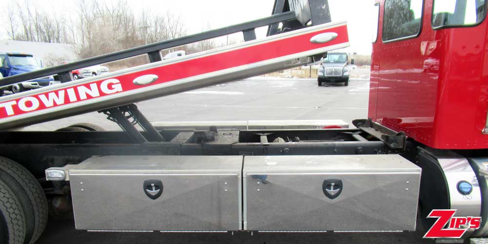 Picture of 2017 Century 12 Series Aluminum LCG Car Carrier, Kenworth T270, 21326