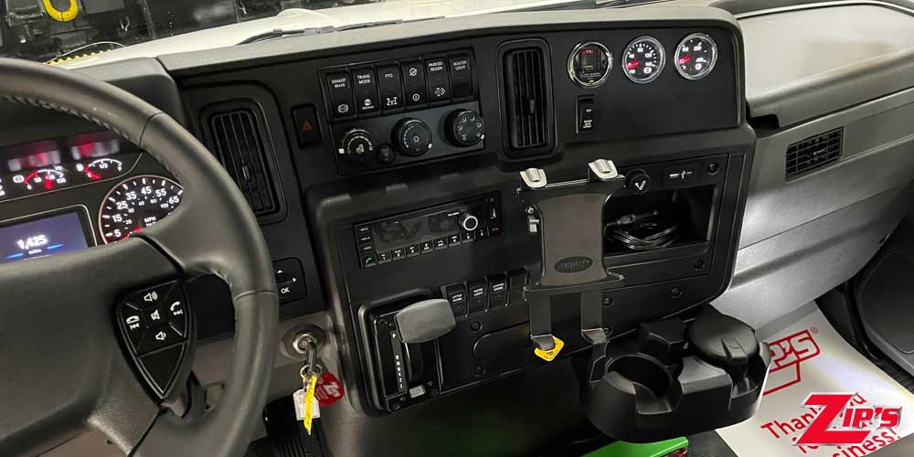 Picture of 2025 Century Aluminum 12 Series LCG™ Car Carrier, International MV, 22032