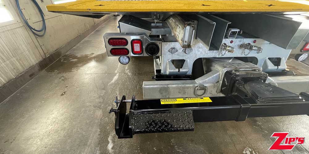 Picture of 2025 Century 30 Series Steel Industrial Carrier, Autocar DC64 6X4, 21240