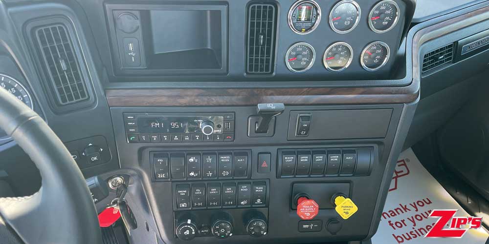 Picture of 2025 Century Steel 30 Series Industrial Carrier, International HX520, 21340