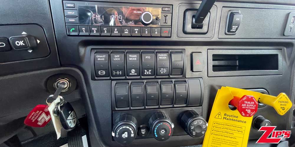 Picture of 2025 Century 4024 20 Ton Wrecker, International MV-X, 21850