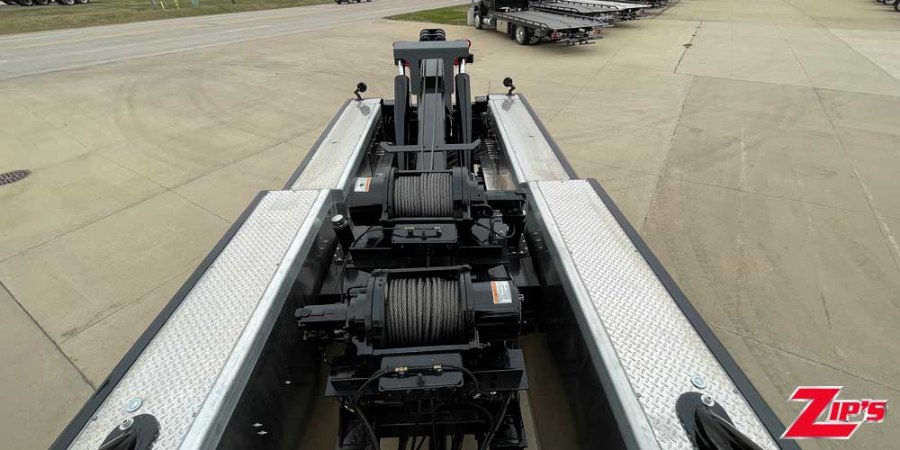 Picture of 2025 Century 5130 25 Ton Wrecker, Peterbilt 567 w/44" Sleeper, 20648