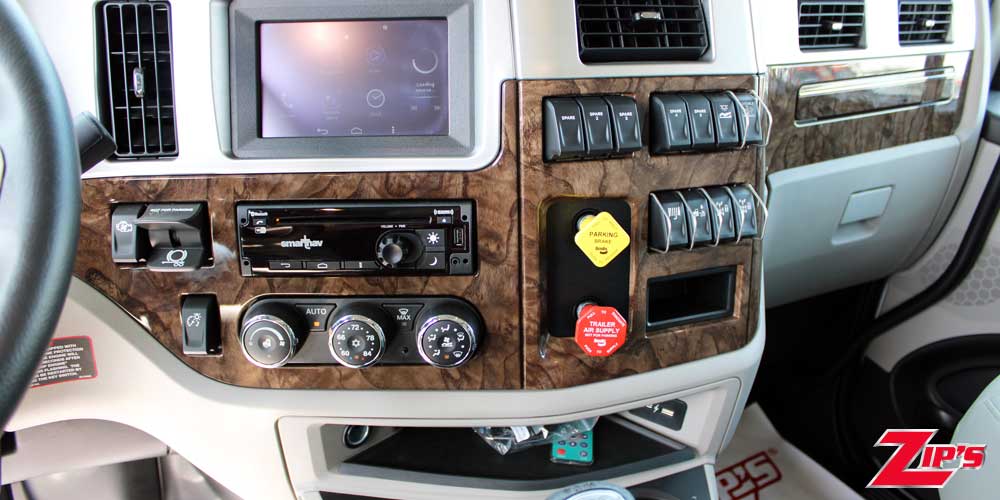 Picture of 2025 Century 5130 25 Ton Wrecker, Peterbilt 589 w/44" Sleeper, 20979