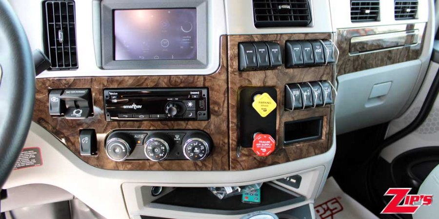 Picture of 2025 Century 5130 25 Ton Wrecker, Peterbilt 589 w/44" Sleeper, 20979