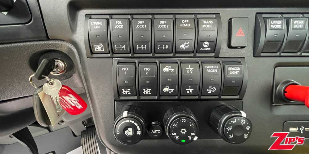 Picture of 2025 Century Wood 30 Series LCG™ Industrial Carrier, International HX520, 21330