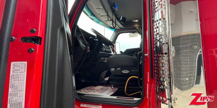 Picture of 2025 Century 5130 25 Ton Wrecker, Kenworth W990 w/28" Sleeper, 21263