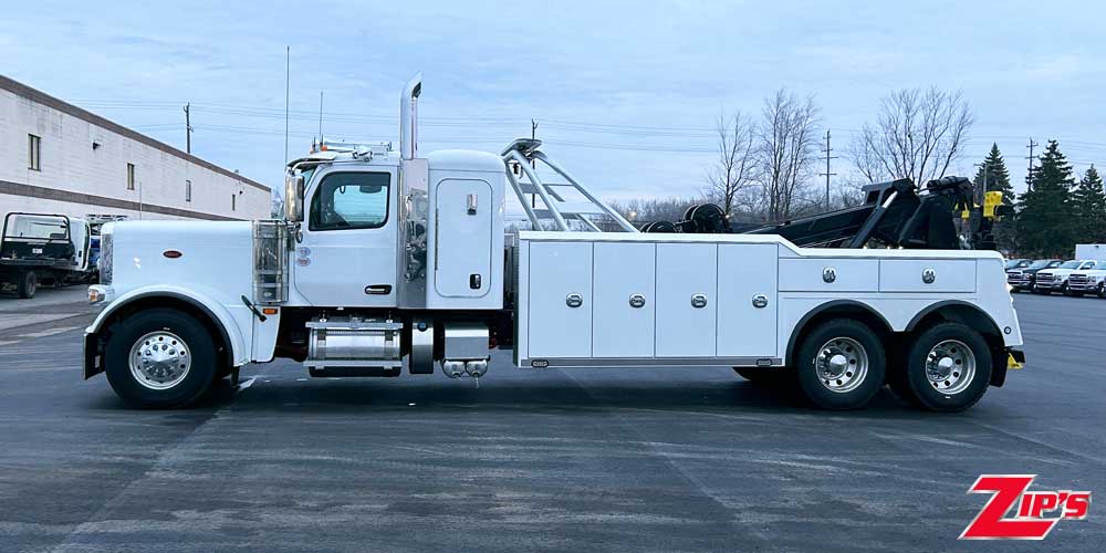 Picture of 2025 Century 5130 25 Ton Wrecker, Peterbilt 589 w/44" Sleeper, 20979
