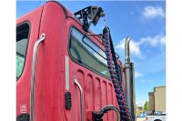 Picture of EZ Claw Versa Short Mount Line Saver Kit w/ Freightliner M2 Adapter Bracket