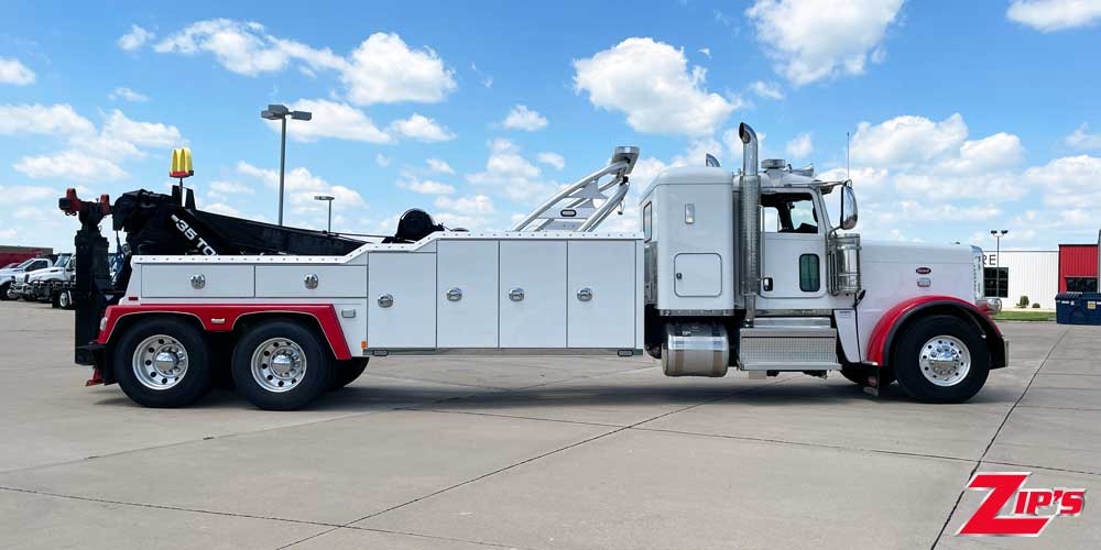 Picture of 2022 Vulcan V70 35 Ton Wrecker, Peterbilt 389 w/36" Sleeper, 20484