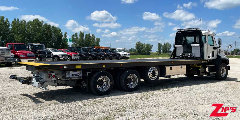 Picture of 2025 Century 30 Series LCG™ Steel Industrial Carrier, Autocar DC64 6X4, 21240