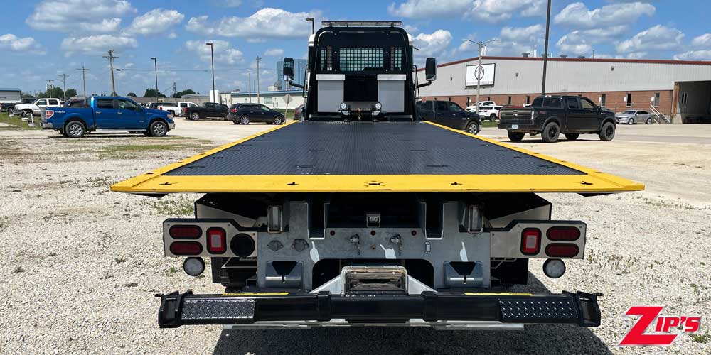 Picture of 2025 Century 30 Series LCG™ Steel Industrial Carrier, Autocar DC64 6X4, 21240