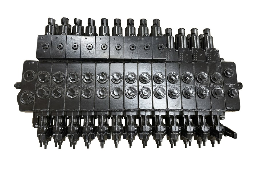 Picture of VALVE-CONTROL 13 SPOOL ROTATOR