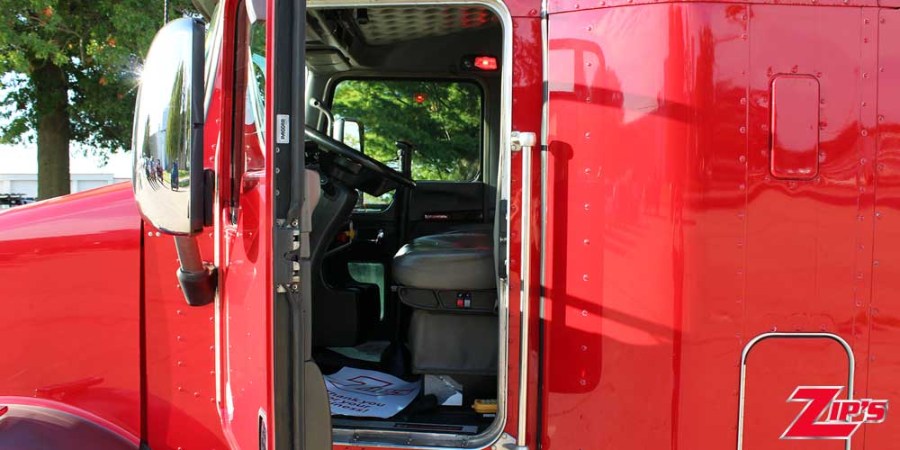 Picture of 2016 Century 5130 25 Ton Wrecker, Kenworth T800 w/30" Sleeper, 22717