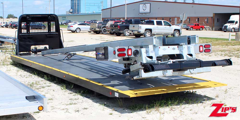 Picture of Century 30' Steel 30 Series LCG™ Industrial Carrier, w/10k Wheel Lift & Galvanized Subframe