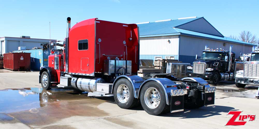 Picture of 2021 Peterbilt 389 w/64" Sleeper, 22716