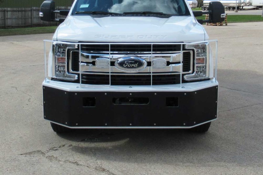 Picture of Diversified Push Bumper Ford F250/350 2017-2022 2x4 No Grille Guard